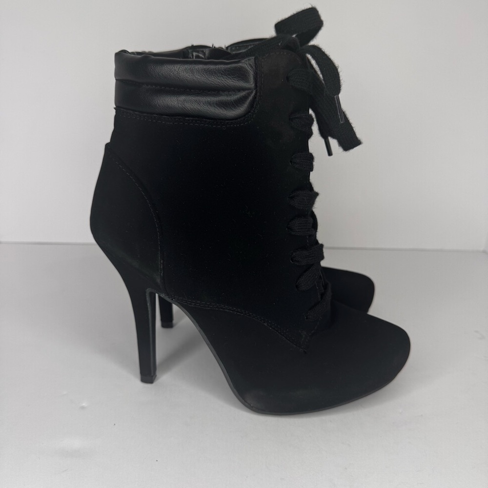 Andiamo Apicasso  Sleek Black Faux Suede Stiletto Boots with Lace-Up Detail Sz8